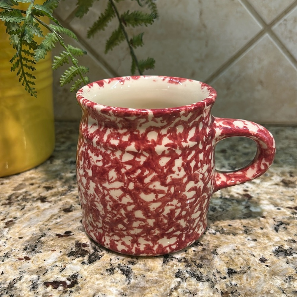 Roseville Red Spongeware Mug / The Workshop of Gerald E. Henn. Rare Find